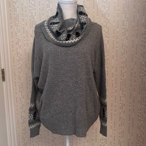 Skull cashmere turtleneck